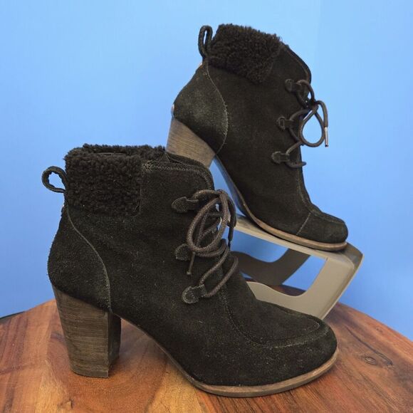 UGG Boots Analise Ankle Boot Women's 9.5 Suede Upper Sheepskin Block Heel Black - Picture 3 of 13